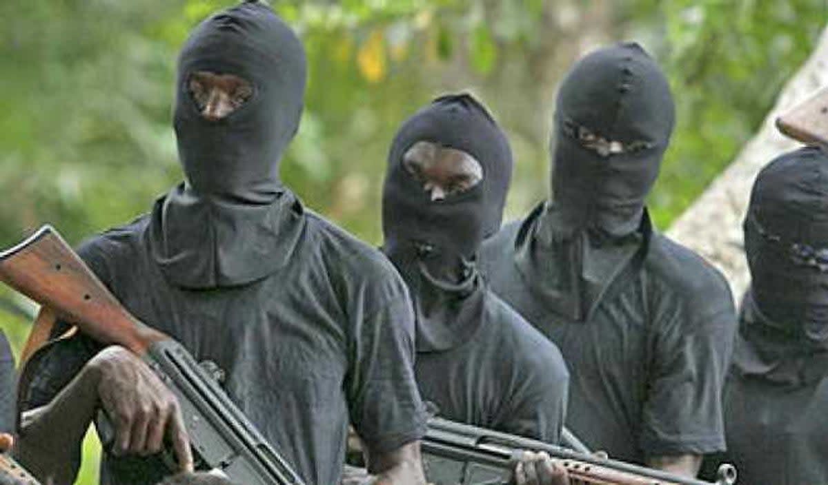 JUST IN: Tragedy as Gunmen open fire on Traditional Rulers meeting in Imo state, killing 3 and injuring others.