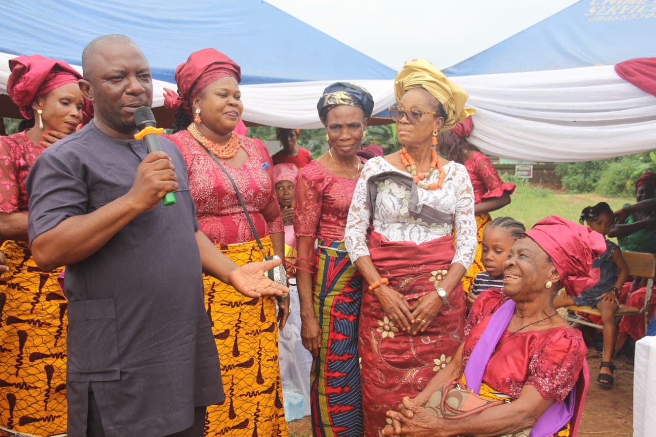 August Meeting: Oganihu Women confers Ezinne title on Mother of Imo PDP Support and Volunteer Groups DG